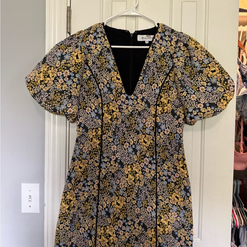 Elliatt Yellow Gold Puff Sleeve Sheath Dress